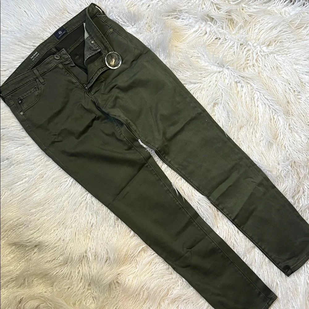 * AG Adriano Goldschmied Women's Straight Leg Jeans 👖